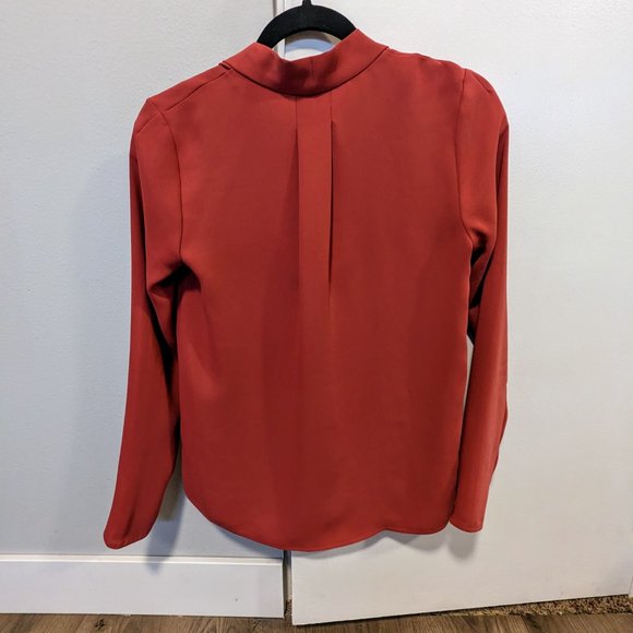 Aritzia Babaton pink shirt - Picture 3 of 3